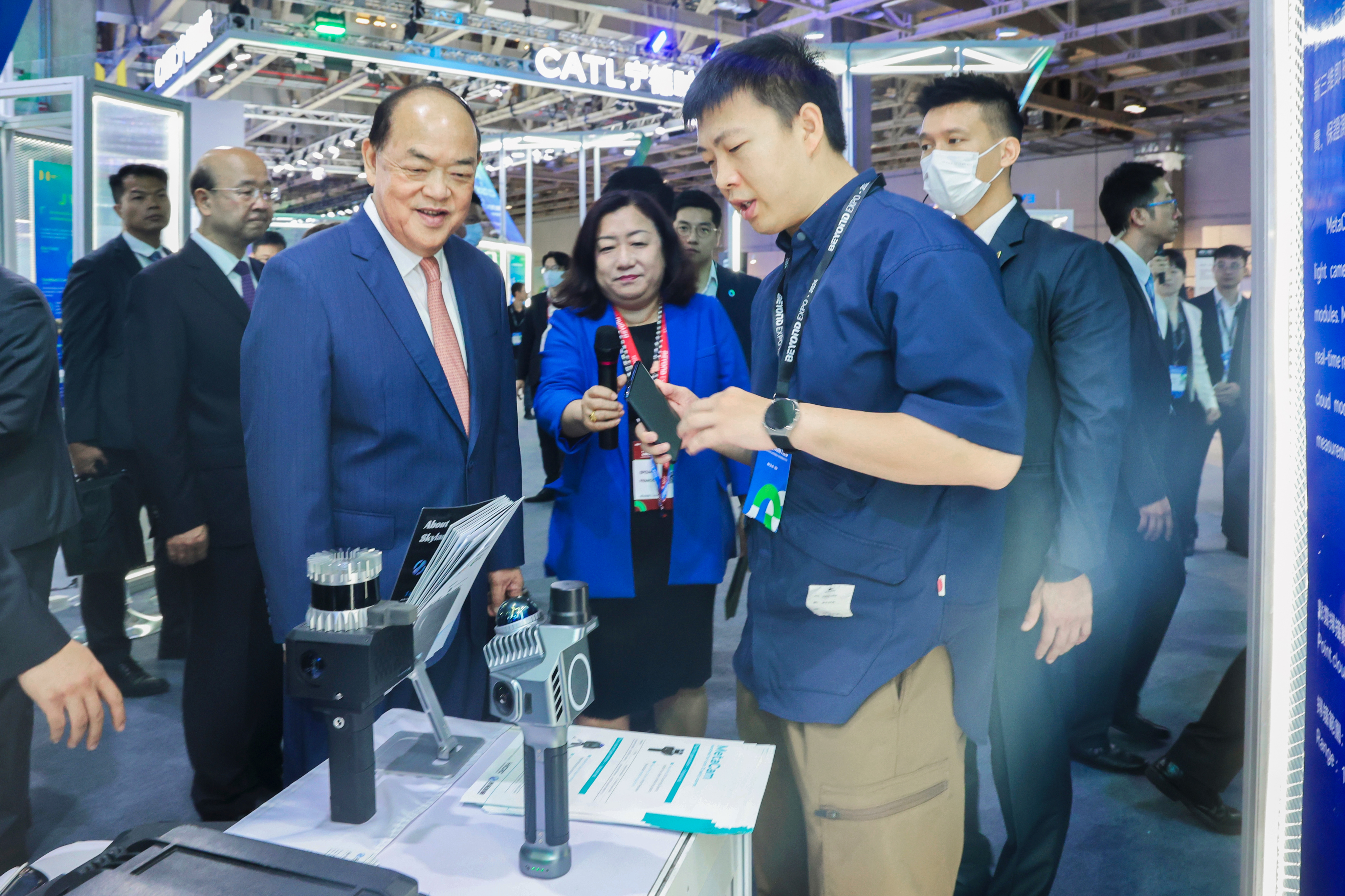 <span>BEYOND Expo  | Macao Chief Executive Visited Three Products of HKCRC</span>

